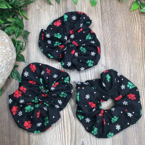 holiday paw scrunchie